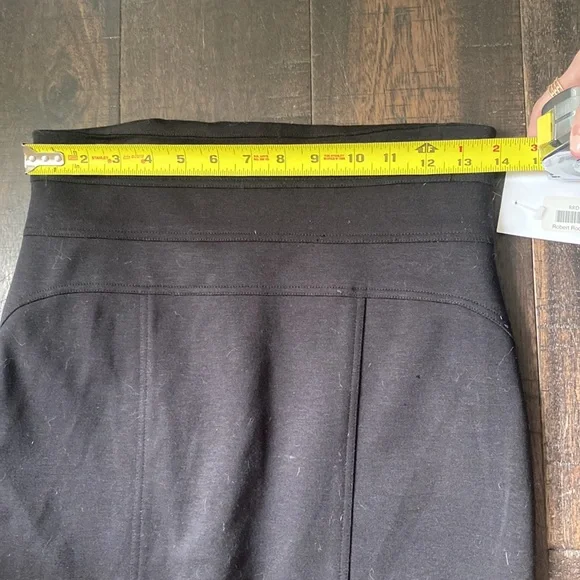 *SOON TO DONATE*
NWT Robert Rodriguez Pencil Skirt - Picture 7 of 12